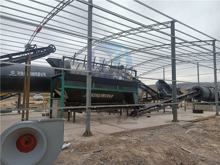 寧夏固原 年產(chǎn)3萬(wàn)噸顆粒有機(jī)肥生產(chǎn)線 安裝現(xiàn)場(chǎng)