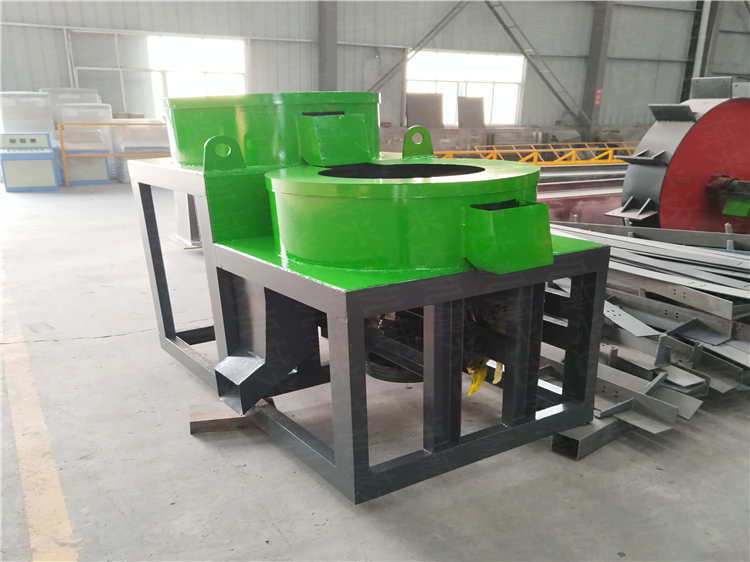 雙級拋圓機客戶定制,生產(chǎn)完成,對于不成型的肥料二次加工拋圓