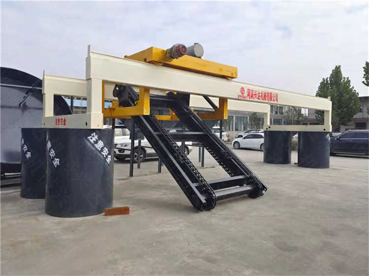 大跨度處理牛糞發(fā)酵堆肥設(shè)備,多功能鏈板翻拋機(jī)