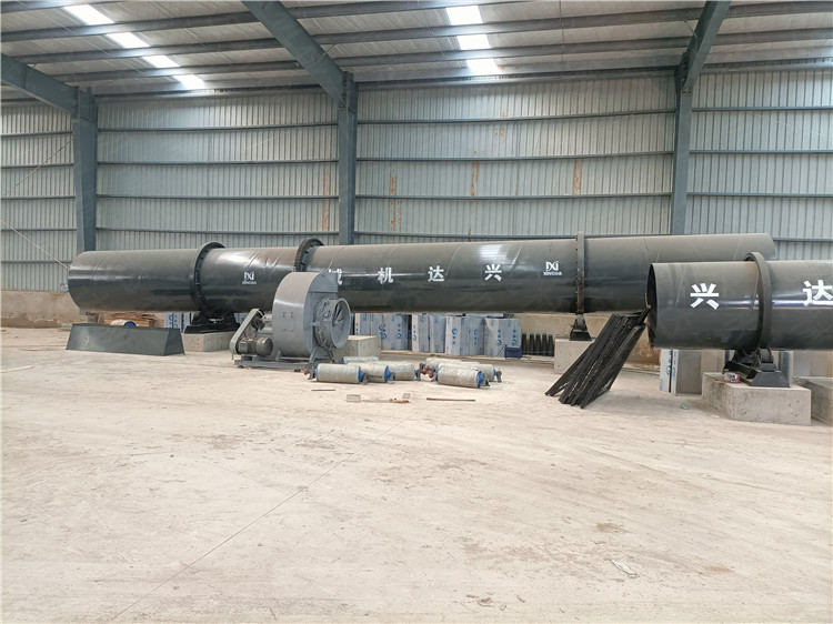 河南商丘客戶年產(chǎn)3萬噸有機肥生產(chǎn)線設(shè)備現(xiàn)場